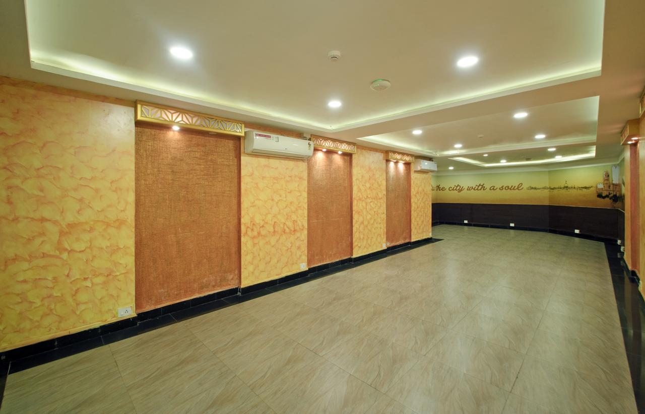 Oyo 8504 Namans Inn Kalkuta Zewnętrze zdjęcie